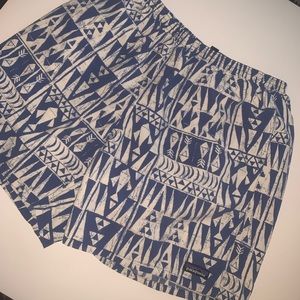 Patagonia baggies size large